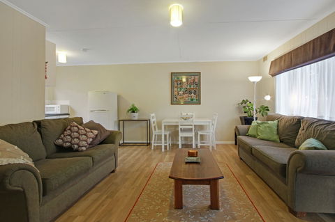Akora Flats - Holiday Find 0