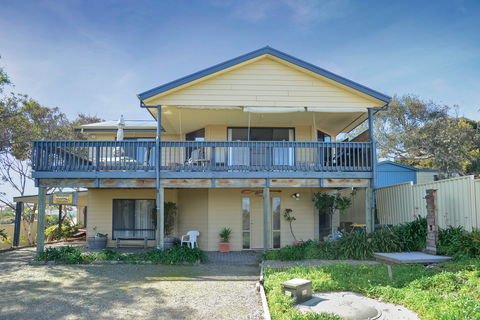 Beach Bound - Holiday Find 0