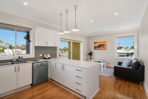 Belmont Executive Apartments - Holiday Find 1