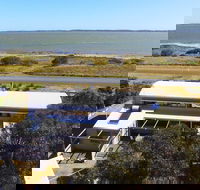 Coorong Aurora - Breathtaking Waterfront Escape - Holiday Find