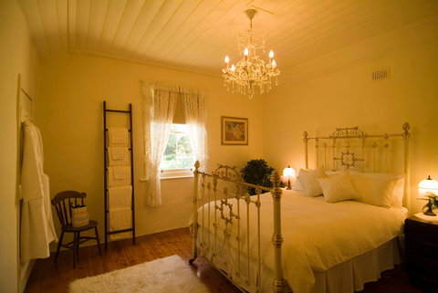 Evelyn Homestead - Holiday Find 2