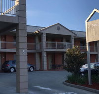 Littomore Hotel and Suites - Holiday Find