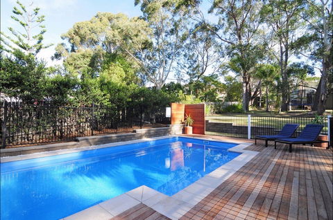 Poolside  Jervis Bay - Holiday Find 0