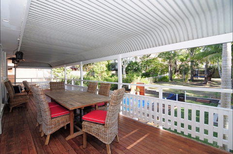 Poolside  Jervis Bay - Holiday Find 1