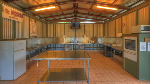 Yallakool Caravan Park On BP Dam - Holiday Find 1