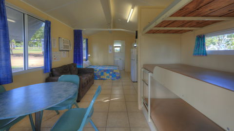 Yallakool Caravan Park On BP Dam - Holiday Find 2