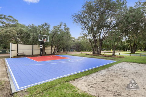 Gracetown Caravan Park - Holiday Find 10