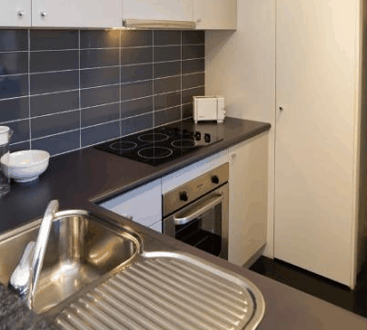 Medina Executive Barrack Plaza - Holiday Find 5