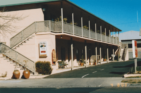 New England Motor Inn