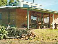 Treen Ridge Vineyard Accommodation - Holiday Find 0