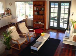 The Sleeping Lady Private Retreat - Holiday Find 4