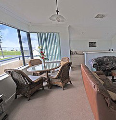 Seahaven Palm Beach Villas - Holiday Find 1