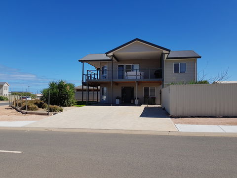 Agape Holiday Home - Holiday Find 0