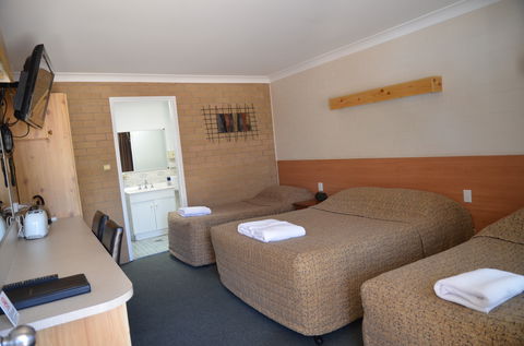 Alexander Motor Inn Moree - Holiday Find 0