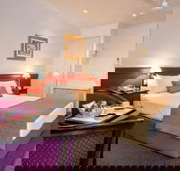 Central Studio Accommodation - Holiday Find