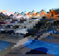 Hillary's Apartment - Holiday Find