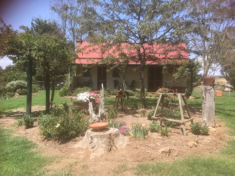 Red Hill Cottage - Holiday Find 2