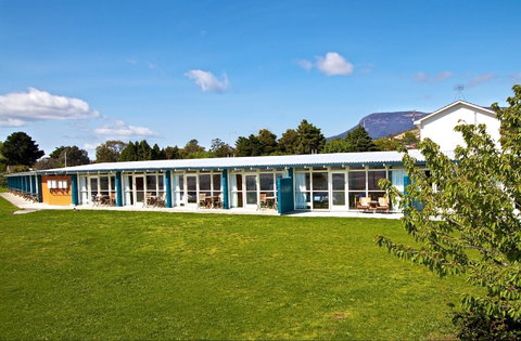 Riverfront Motel And Villas - Holiday Find 1