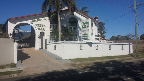 Siesta Villa Motel - Holiday Find 1