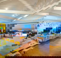 Tambac on Boomerang Beach - Holiday Find