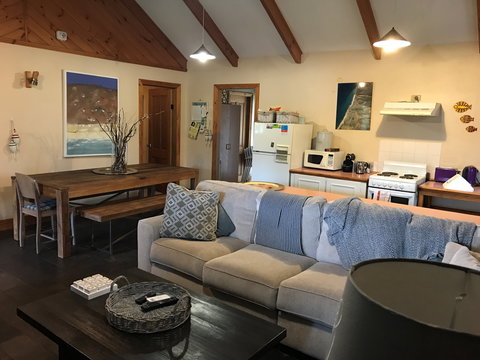 13 Broadbeach Drive, Carrickalinga - Holiday Find 1