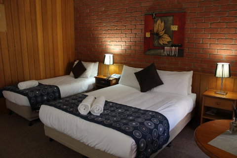 Bakery Hill Motel - Holiday Find 2