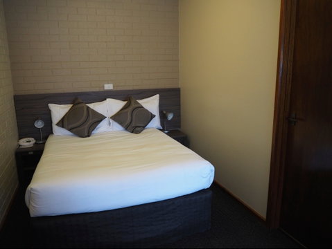 Bay Hotel Apartments - Holiday Find 2