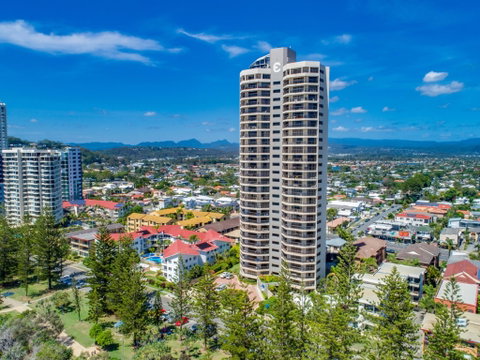 Burleigh Esplanade Apartments - Holiday Find 0