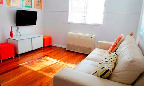 Ella May Holiday Flats - Holiday Find 0