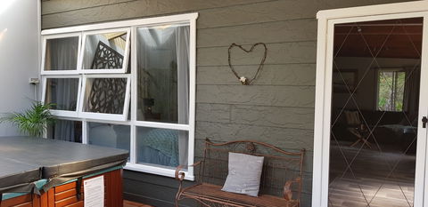 Kiwarrak Country Retreat - Holiday Find 0