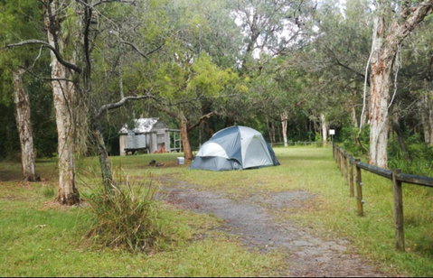 Kylies Hut Walk-in Campground - Holiday Find 0