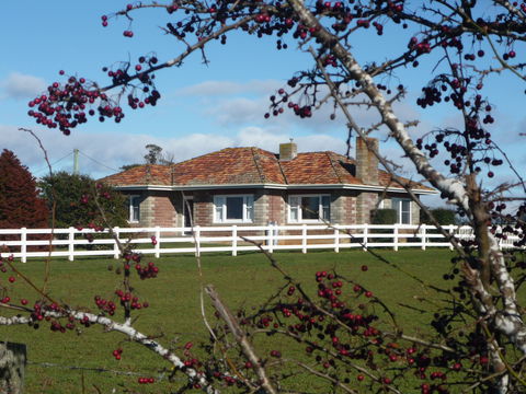 Little Sunnyside Accommodation - Holiday Find 0
