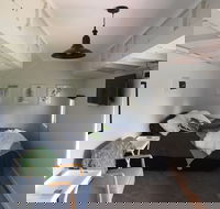 Miners Ridge Vineyard Railway Carriage BB - Holiday Find