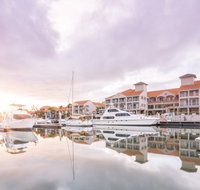 Ramada by Wyndham Hope Harbour - Holiday Find
