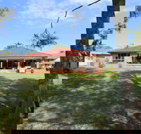 Ray of Sunshine-Waterfront Reserve - Holiday Find