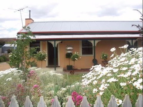 Ruby's Cottage - Holiday Find 0