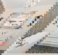 Sunnydell - Holiday Find