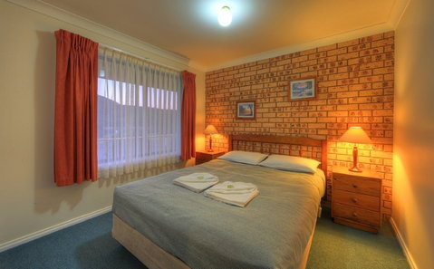 Talbingo Tourist Caravan Park - Holiday Find 0