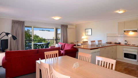 Terralong Terrace Apartments - Holiday Find 2