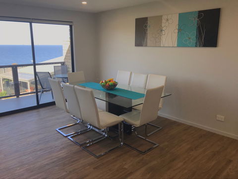 Beach View Apartment - Holiday Find 1