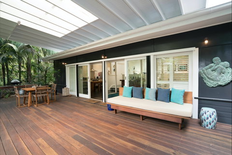 Blue Peter Luxury Beach House - Holiday Find 2