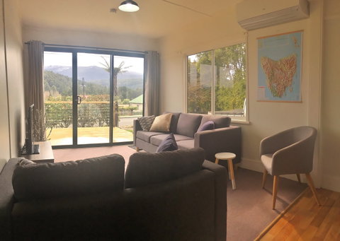 Blue Square Maydena Accommodation - Holiday Find 1