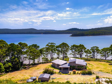 Cloudy Bay Lagoon Estate - Holiday Find 0