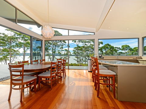 Cloudy Bay Lagoon Estate - Holiday Find 2