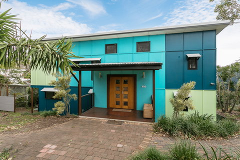 Colours Of Cylinder - Holiday Find 1