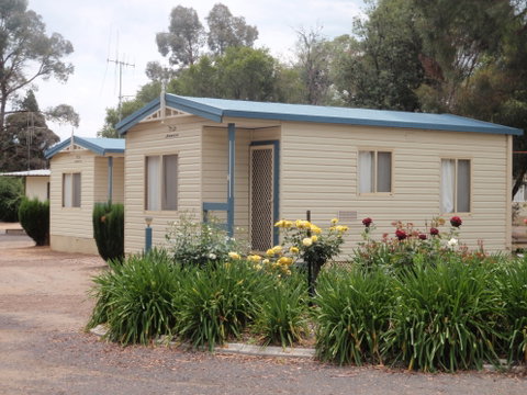 Cowra Holiday Park - Holiday Find 0