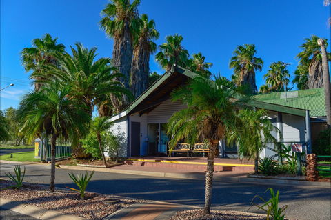 Desert Palms Alice Springs - Holiday Find 2