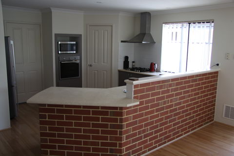 Mandurah Golf Links Retreat - Holiday Find 1