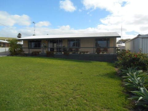 Roshy's Retreat - Holiday Find 0