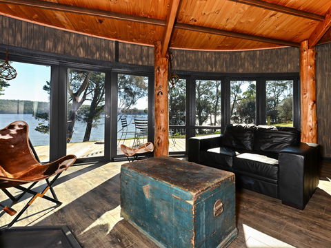 Taylors Bay Cottage - Holiday Find 2